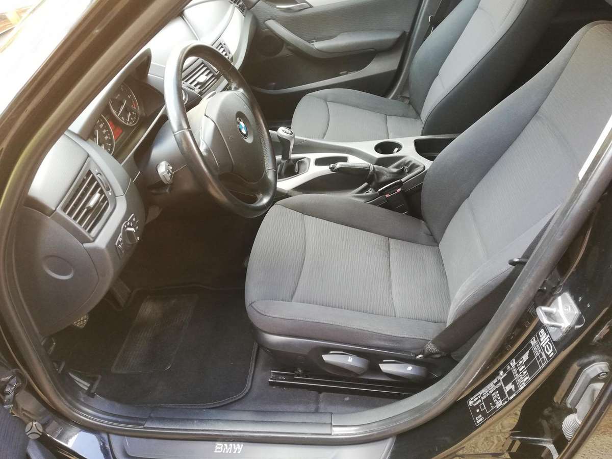 BMW X1 2011 — photo 14