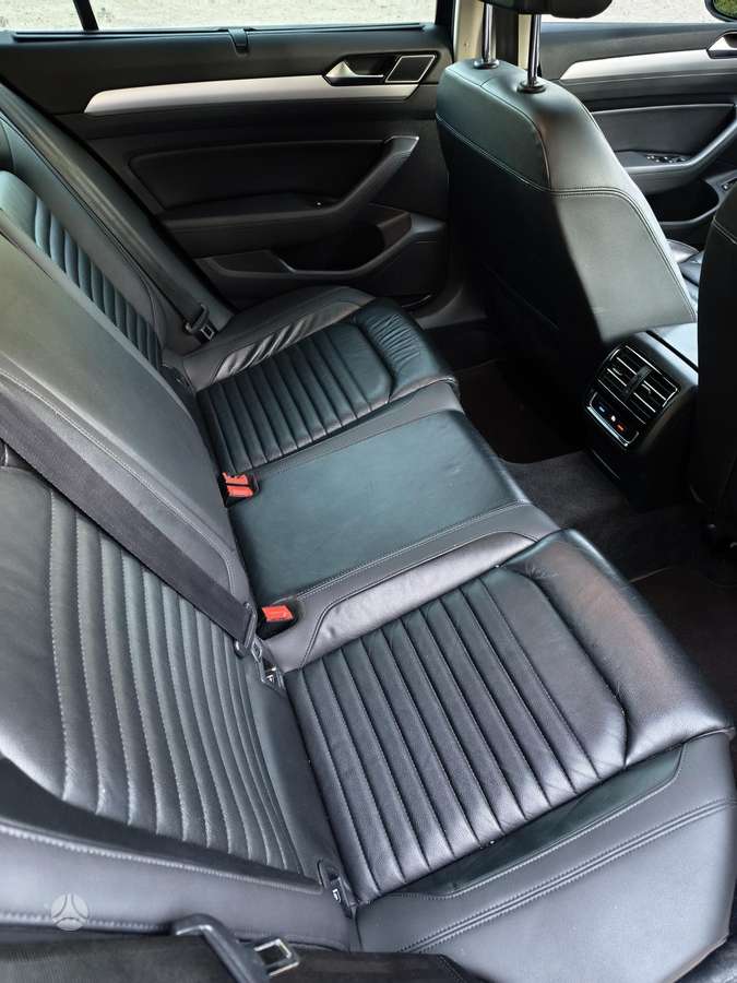 Volkswagen Passat 2015 — photo 10