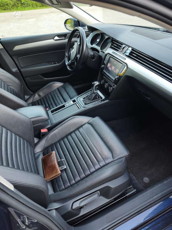 Volkswagen Passat 2015 — photo 11