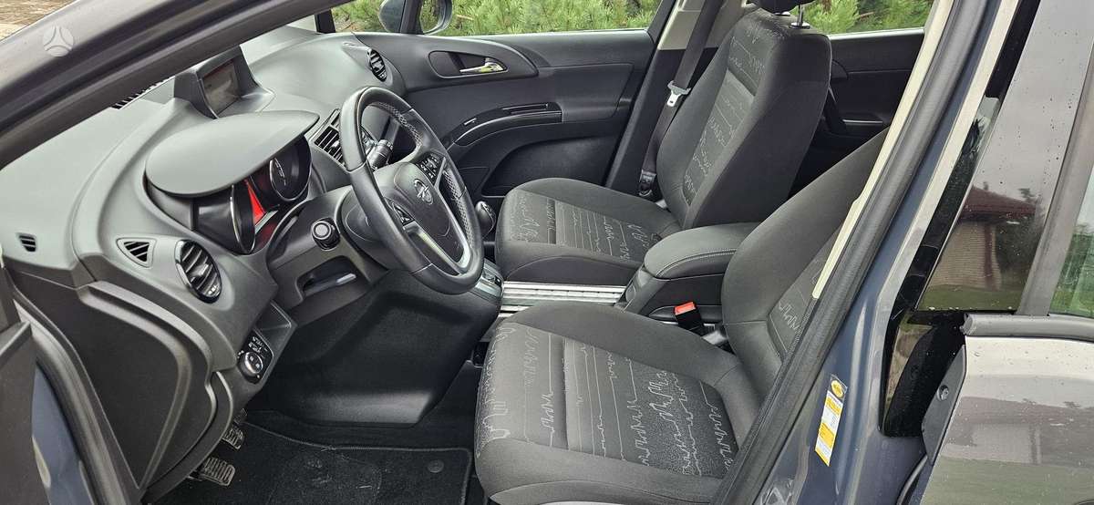 Opel Meriva 2014 — photo 12
