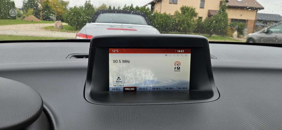 Opel Meriva 2014 — photo 13