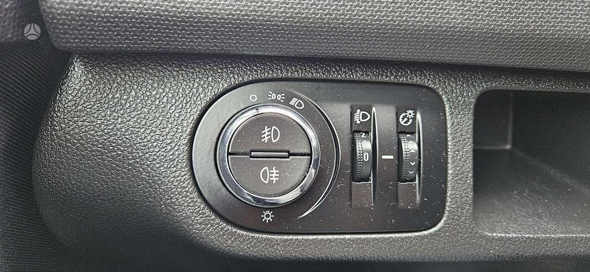 Opel Meriva 2014 — photo 14