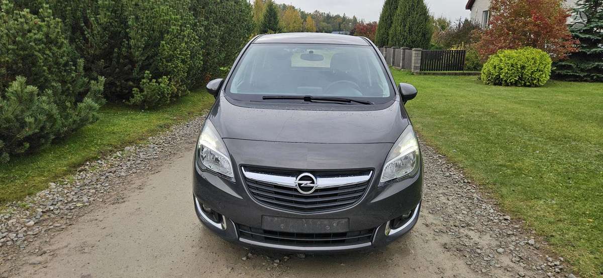Opel Meriva 2014 — rear view
