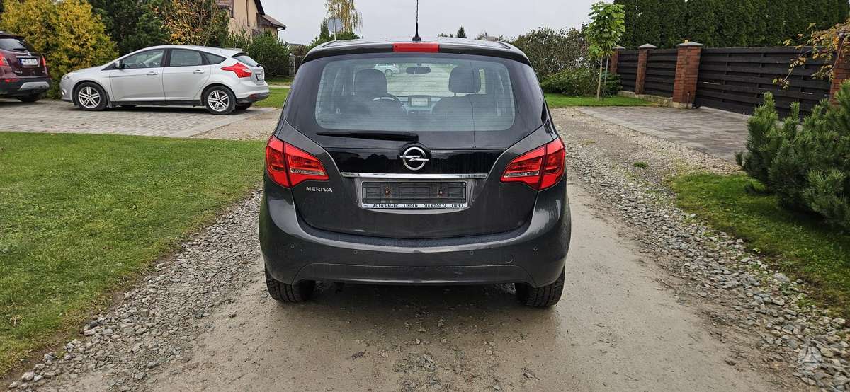 Opel Meriva 2014 — interior