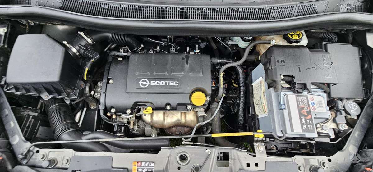 Opel Meriva 2014 — photo 8
