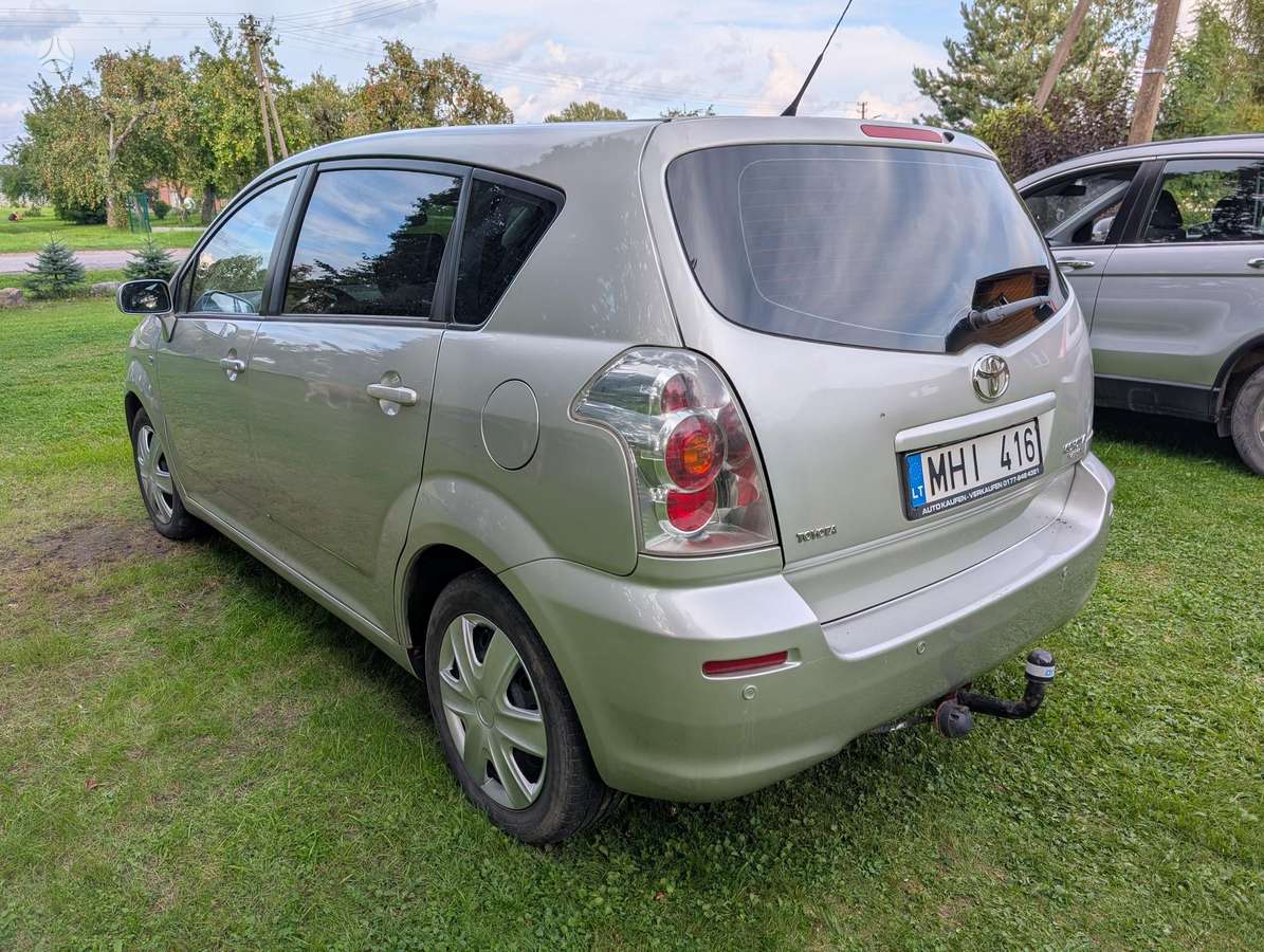 Toyota Corolla 2008 — engine 1800 cm³, 129 HP (95kW)