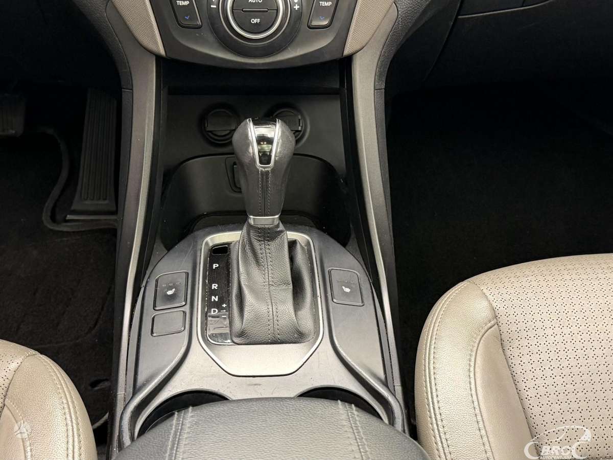 Hyundai Santa 2013 — photo 20