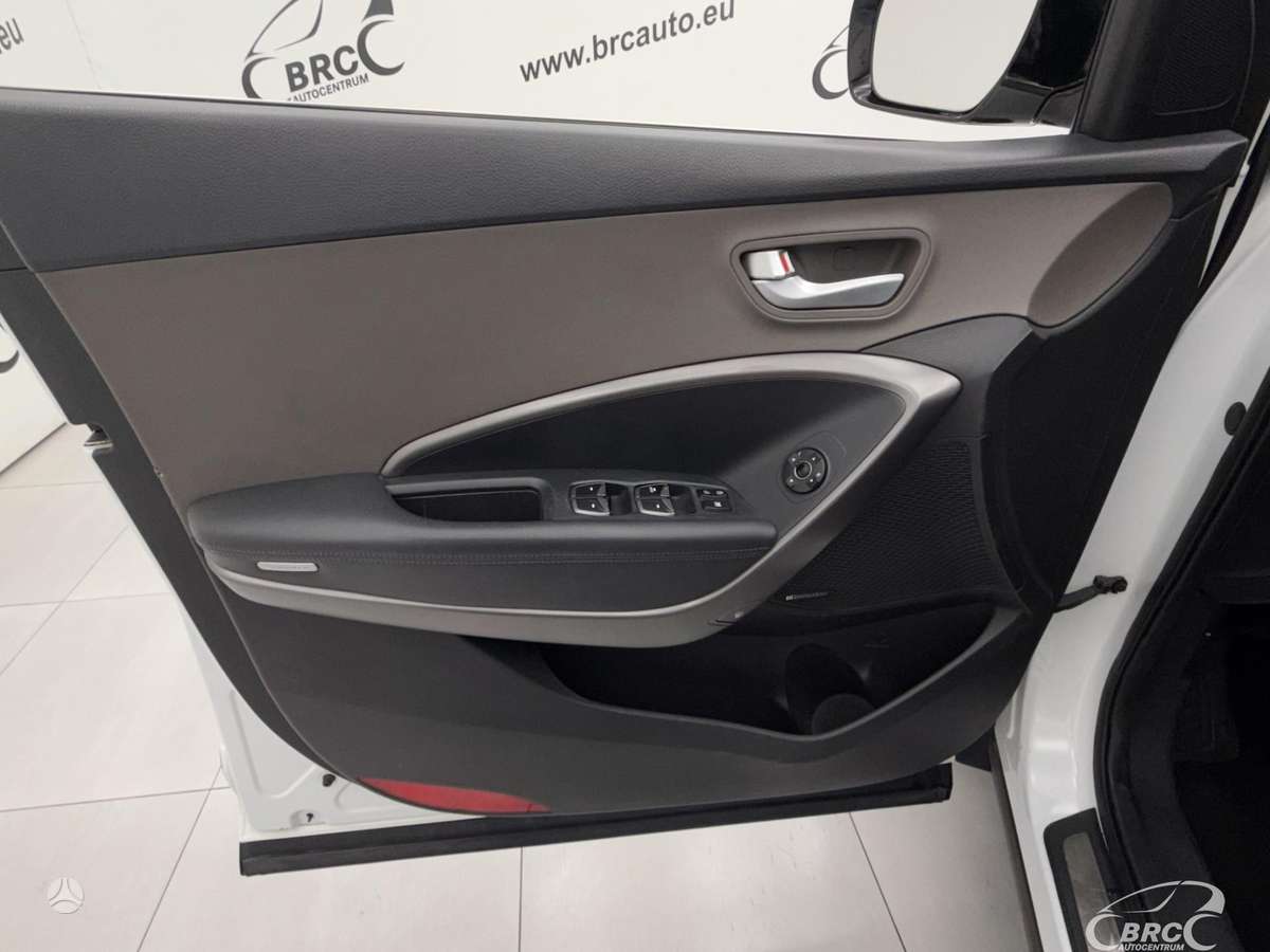 Hyundai Santa 2013 — photo 23
