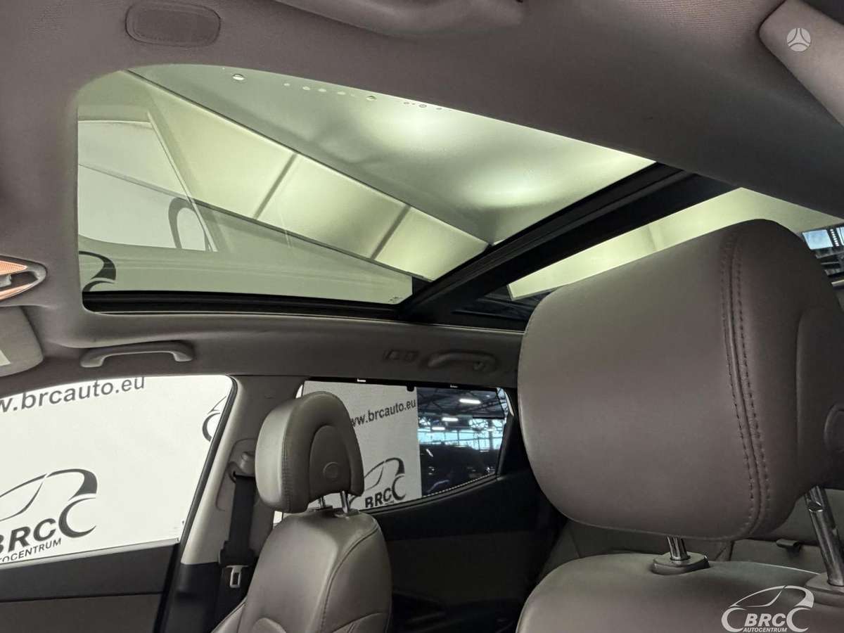 Hyundai Santa 2013 — photo 28