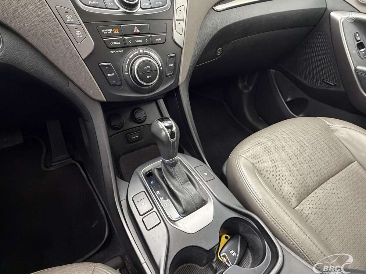 Hyundai Santa 2013 — photo 30