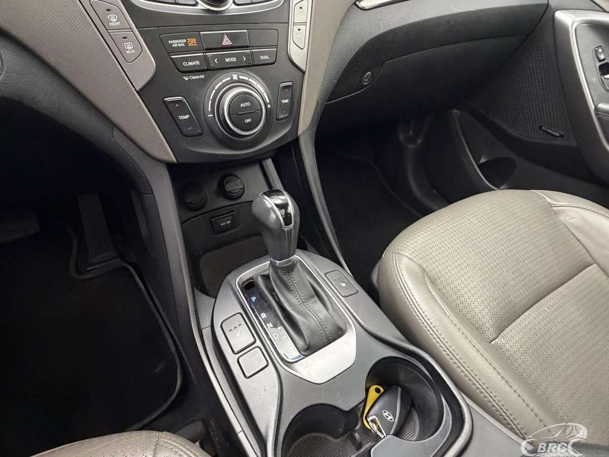 Hyundai Santa 2013 — photo 31