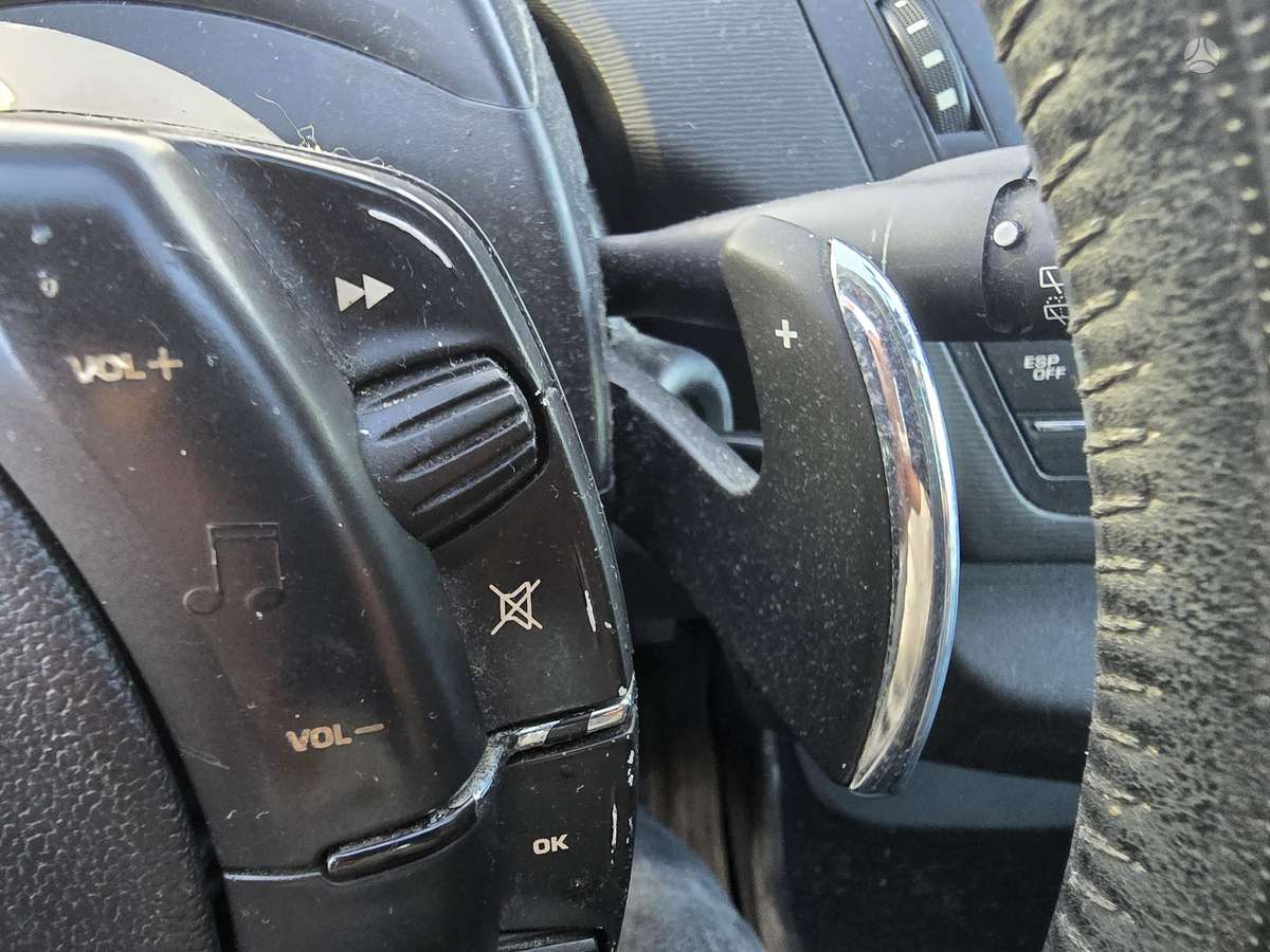 Citroen C4 2009 — photo 16