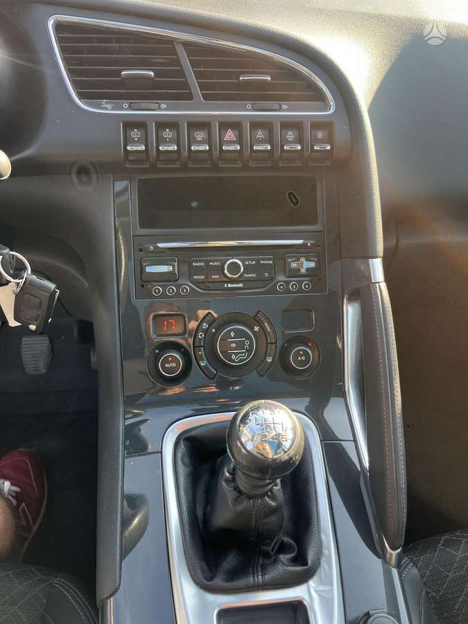 Peugeot 3008 2014 — photo 25
