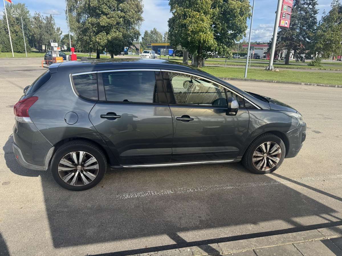 Peugeot 3008 2014 — engine 1600 cm³