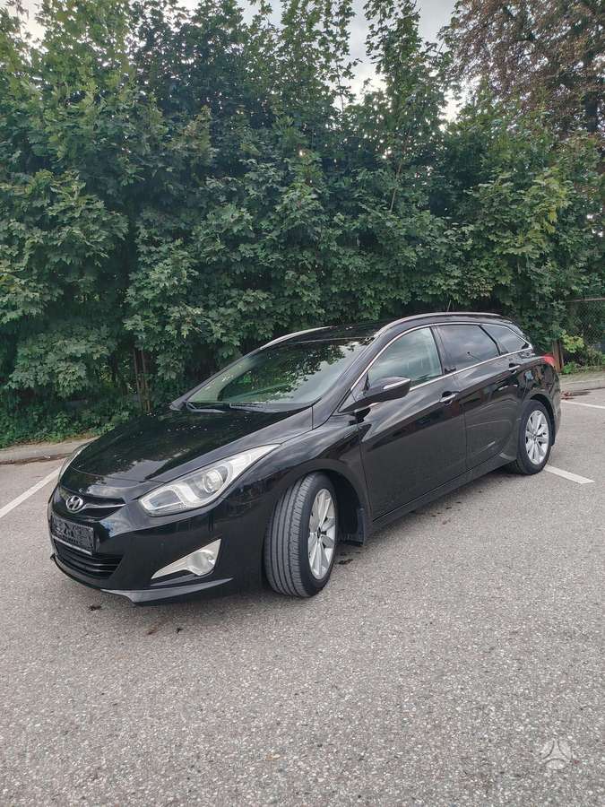 Hyundai i40 2013 — салон
