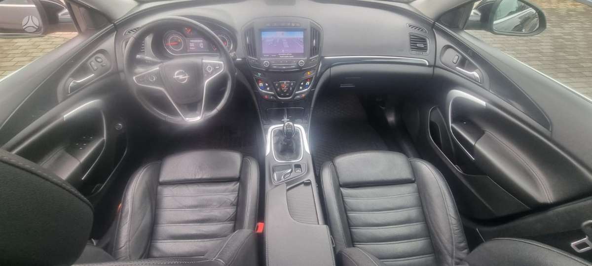 Opel Insignia 2014 — photo 12