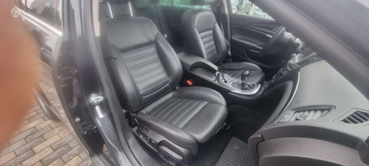 Opel Insignia 2014 — photo 16