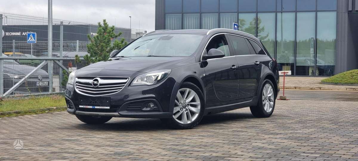 Opel Insignia 2014 — interior