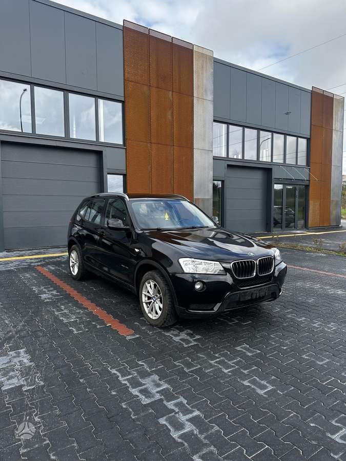 BMW X3 2012 — photo 8