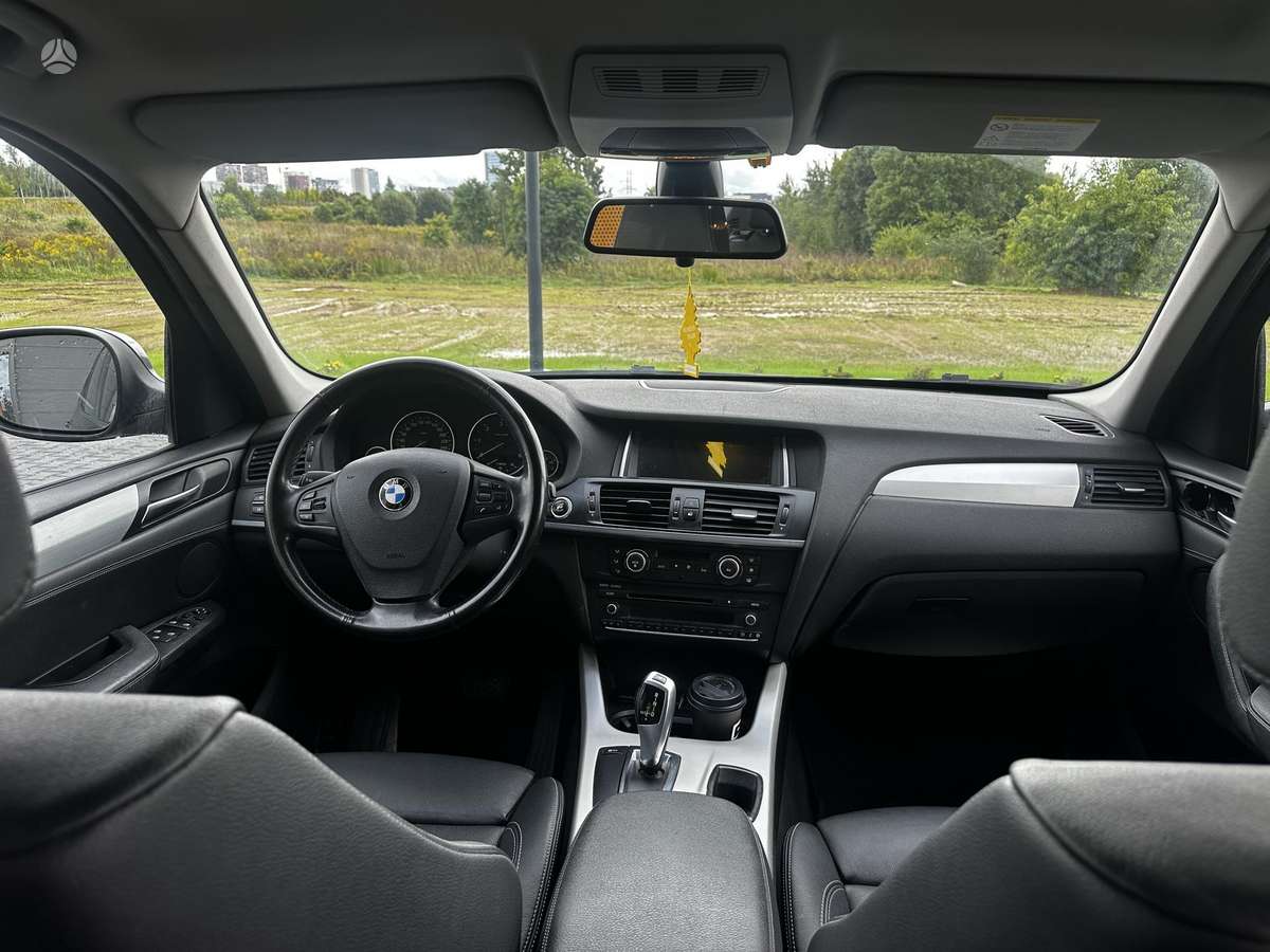 BMW X3 2012 — photo 9