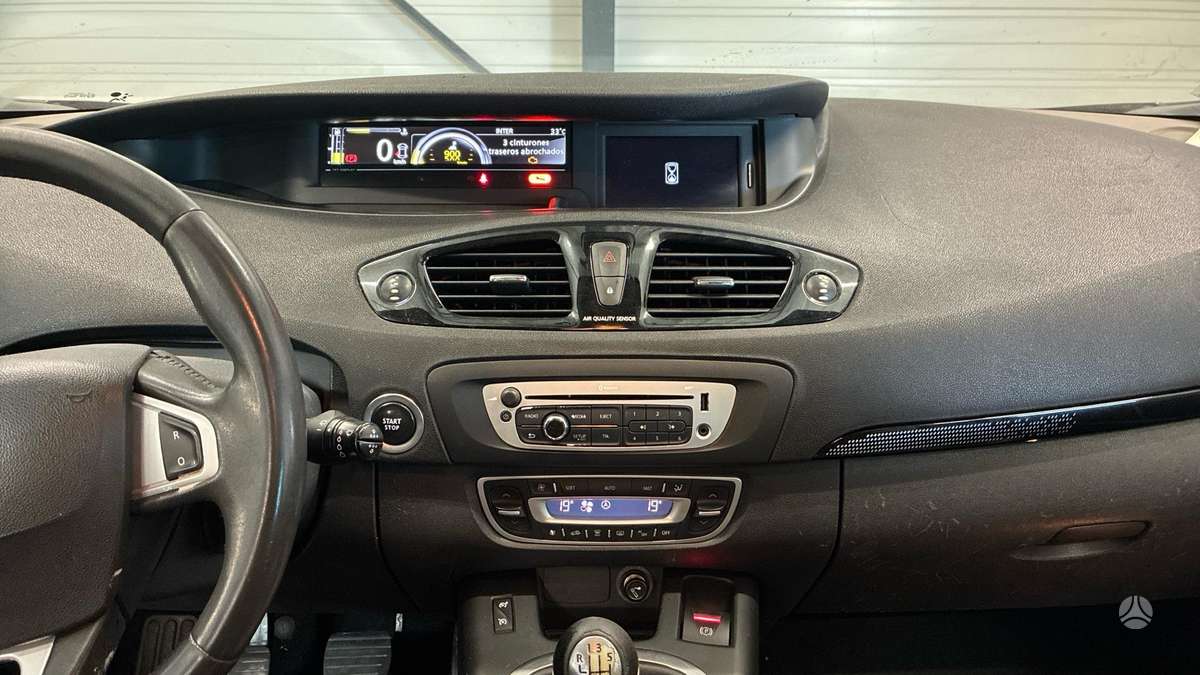 Renault Grand 2012 — photo 15