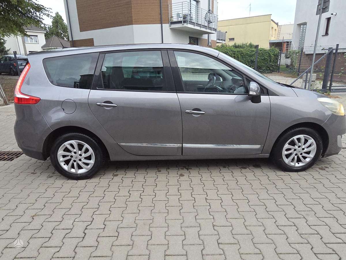 Renault Grand 2012 — engine 1461 cm³, 110 HP (81kW)