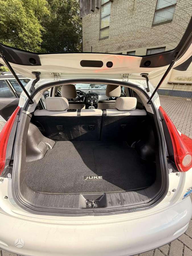 Nissan Juke 2011 — photo 10