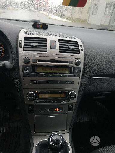 Toyota Avensis 2011 — photo 11