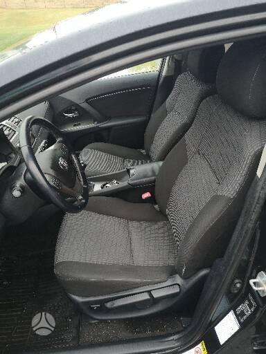 Toyota Avensis 2011 — photo 13