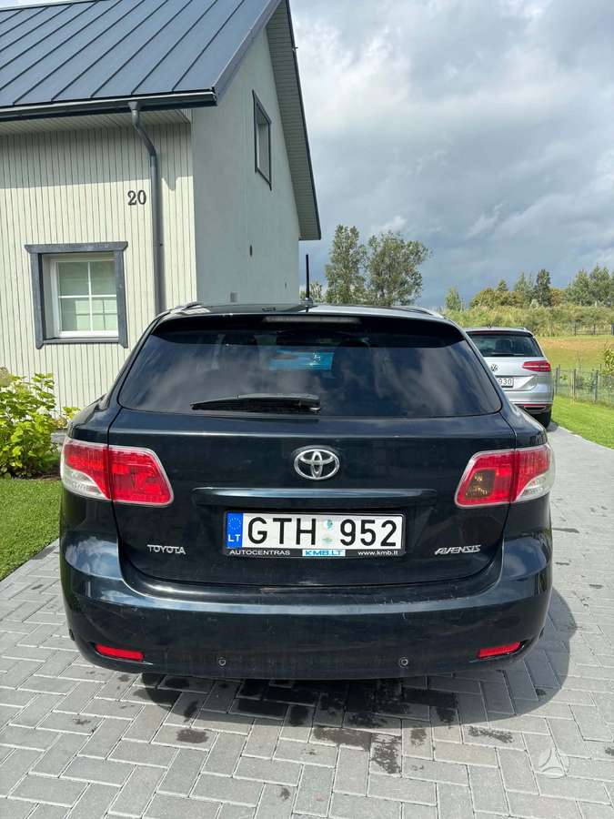 Toyota Avensis 2011 — photo 5