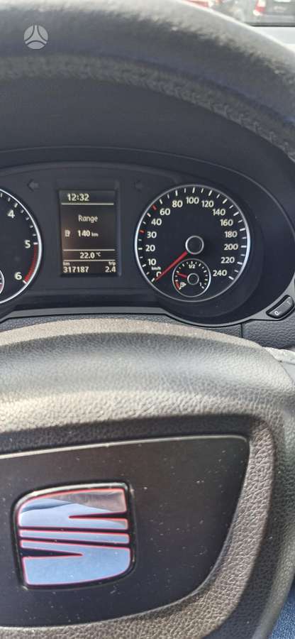 Seat Alhambra 2011 — photo 5