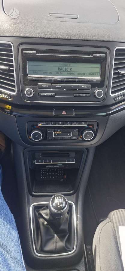 Seat Alhambra 2011 — photo 6
