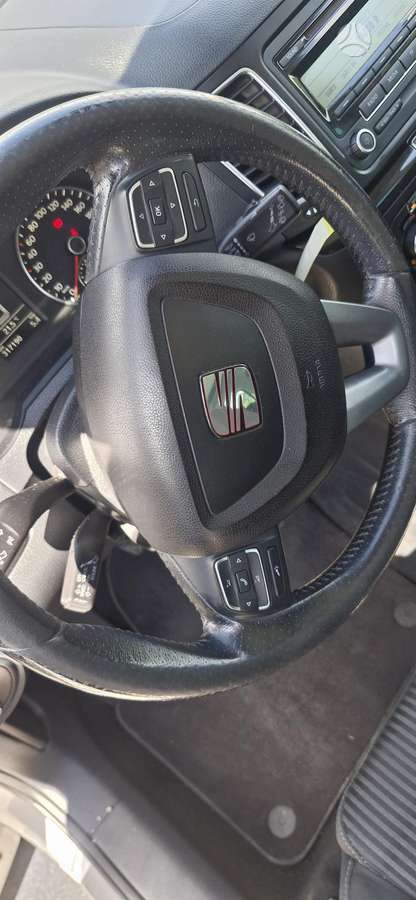 Seat Alhambra 2011 — photo 8