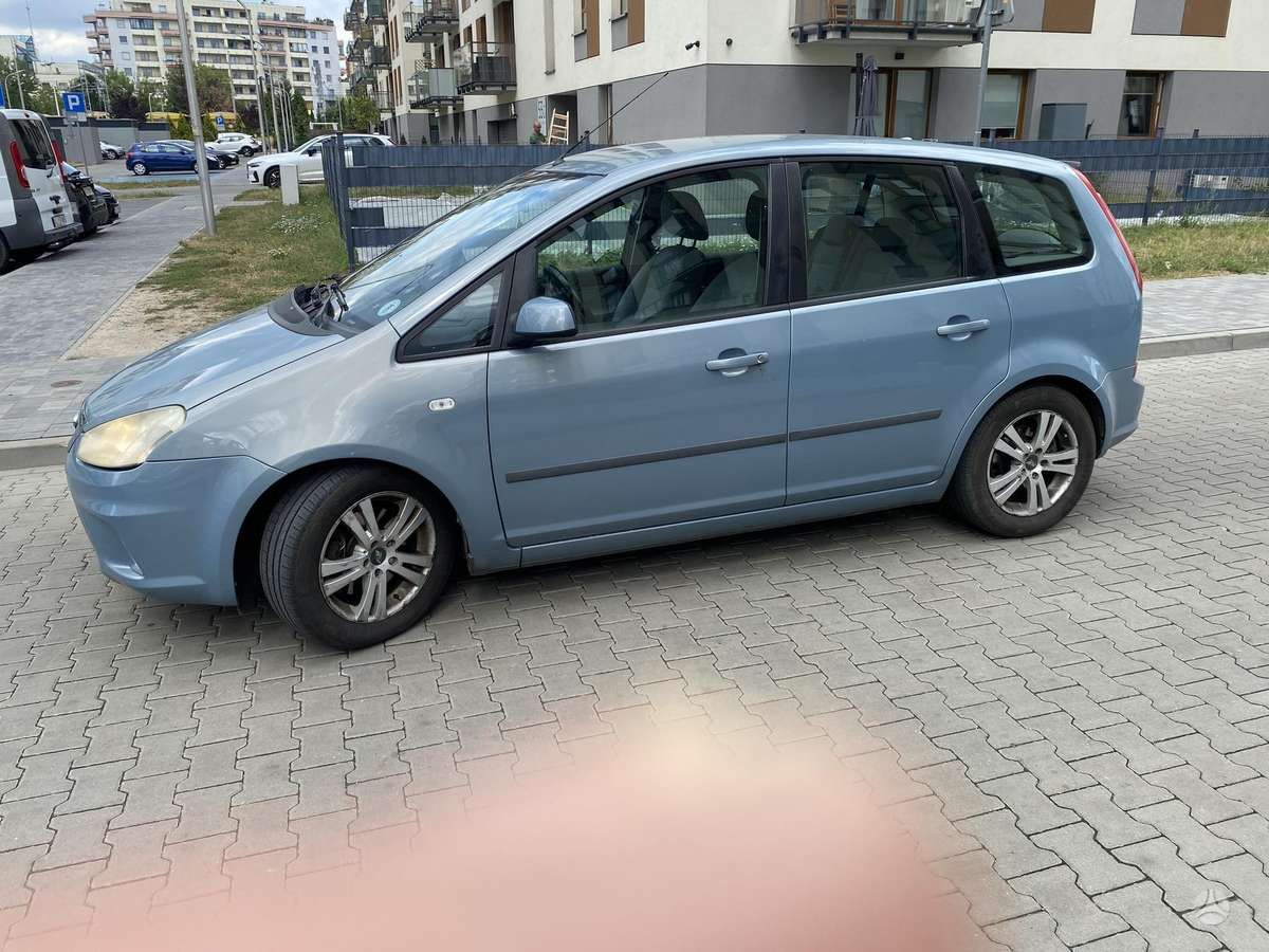 Ford C-MAX 2008 — rear view