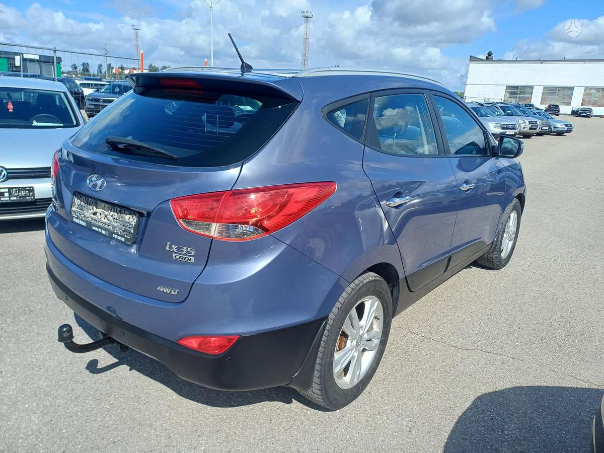 Hyundai ix35 2013 — interior
