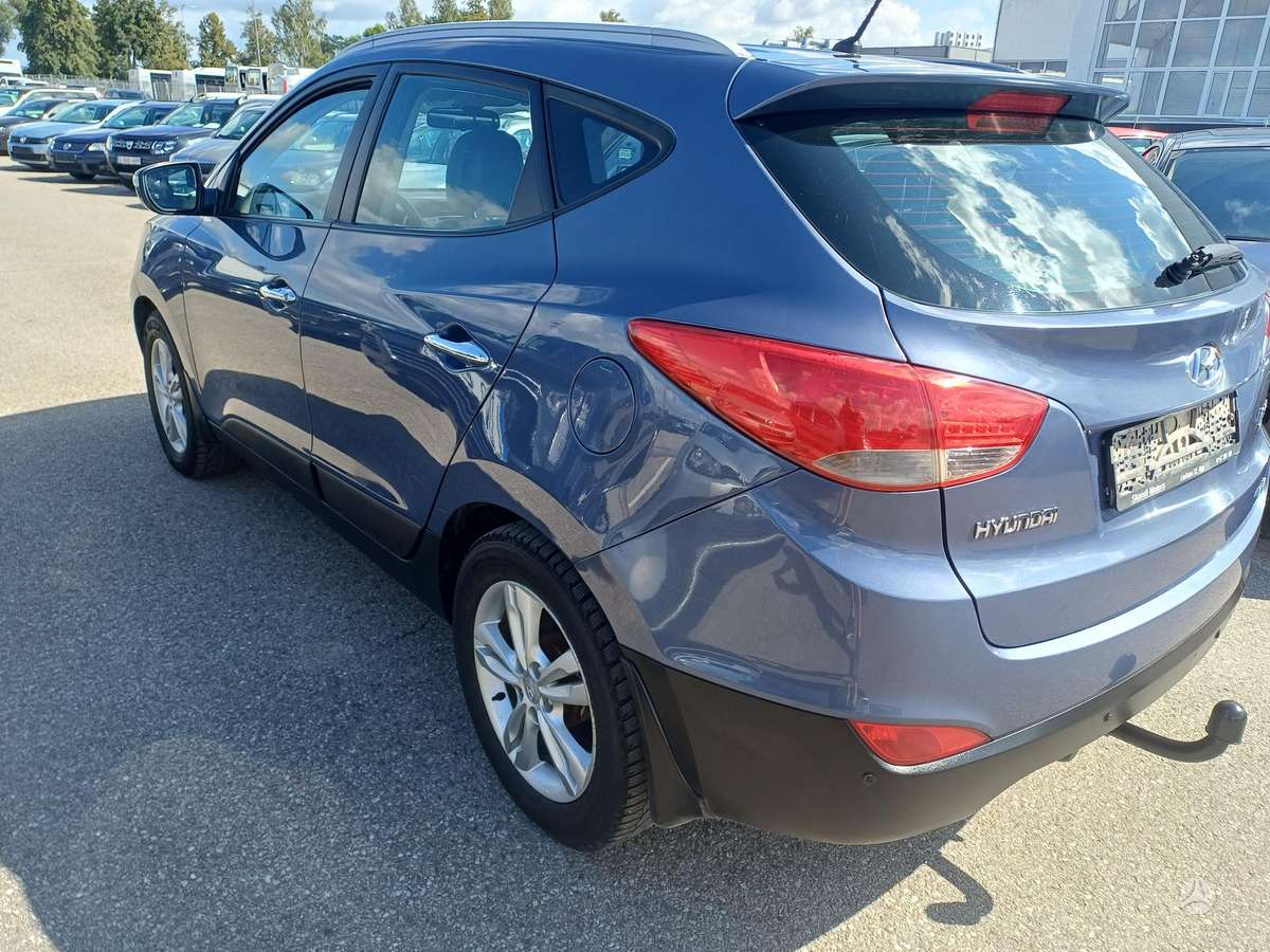 Hyundai ix35 2013 — engine 2000 cm³, 136 HP (100kW)