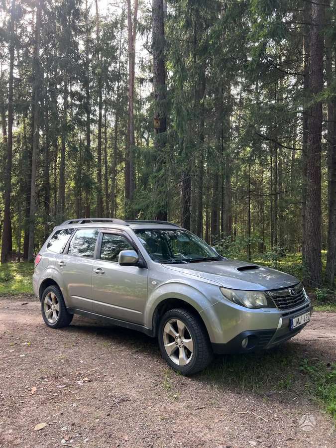 Subaru Forester 2008 — вигляд ззаду
