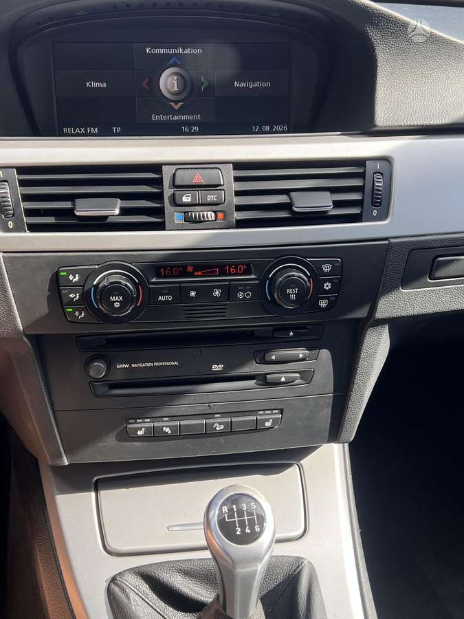BMW 325 2006 — photo 12
