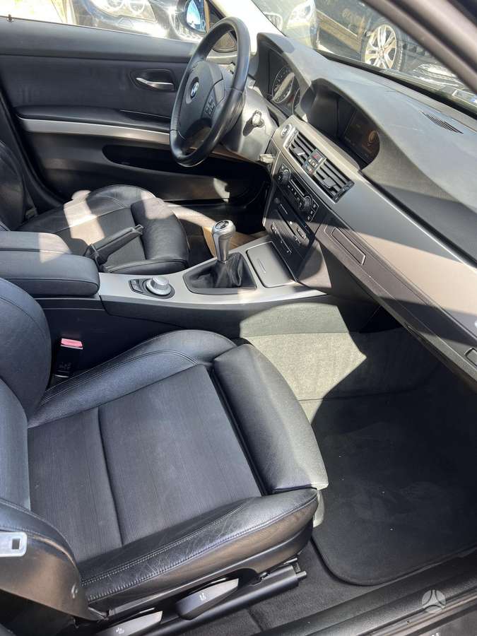 BMW 325 2006 — photo 8