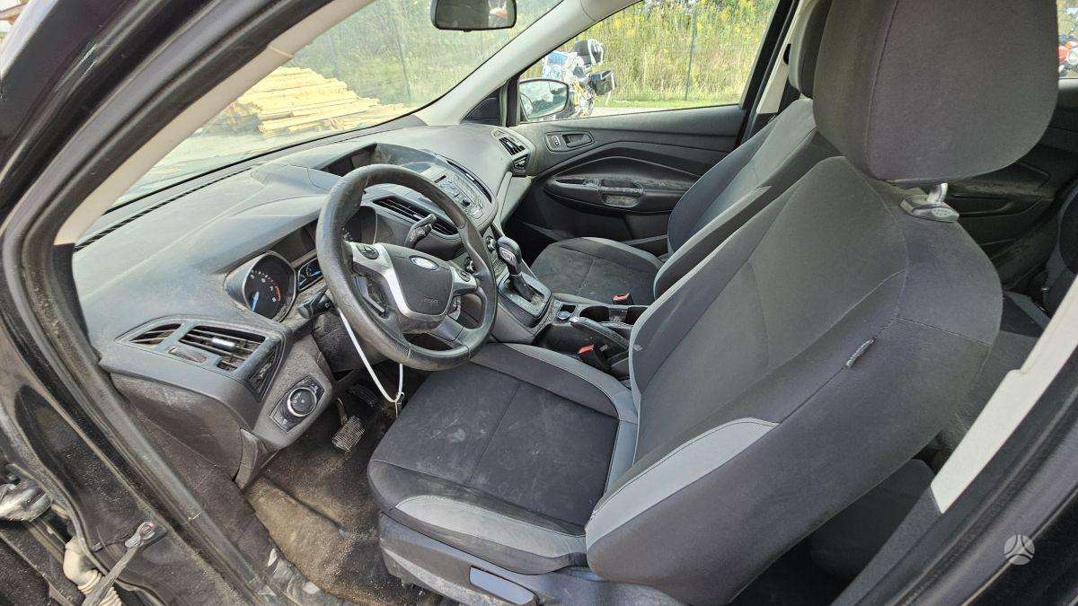Ford Escape 2014 — фото 13