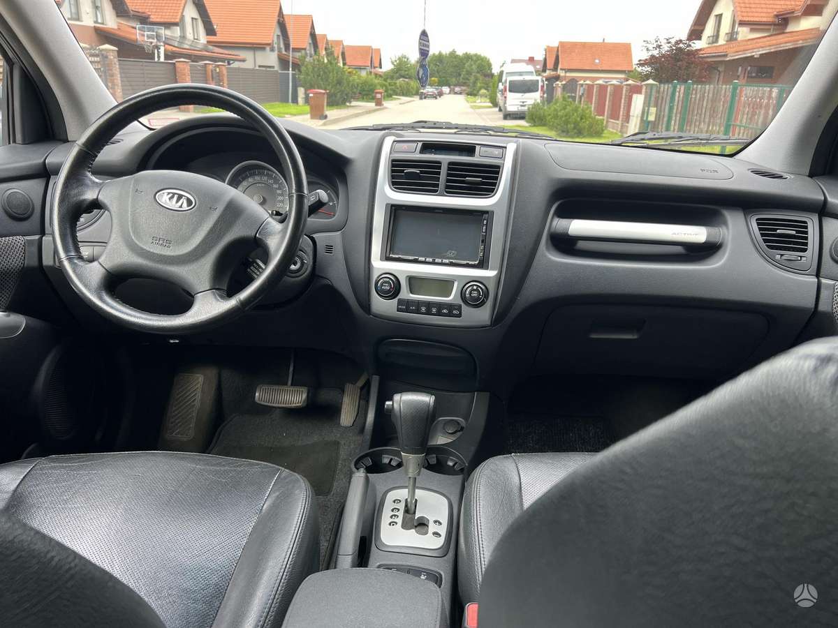 Kia Sportage 2009 — photo 8