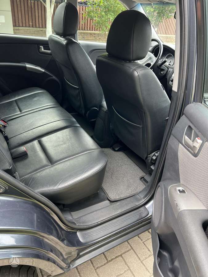 Kia Sportage 2009 — photo 9
