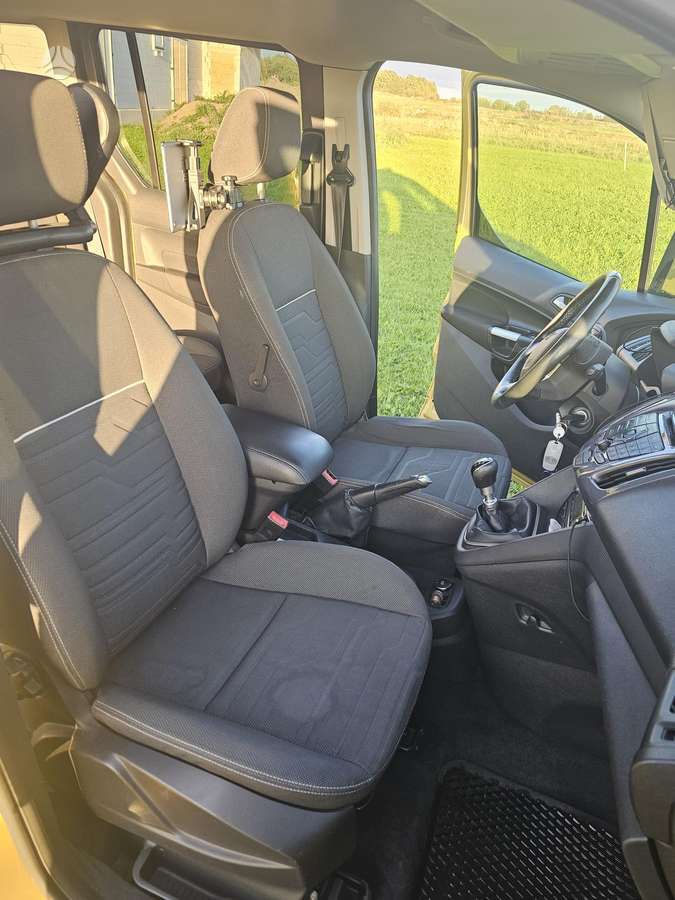 Ford Tourneo 2015 — photo 13