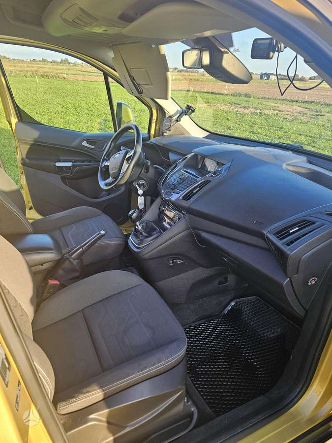 Ford Tourneo 2015 — photo 14