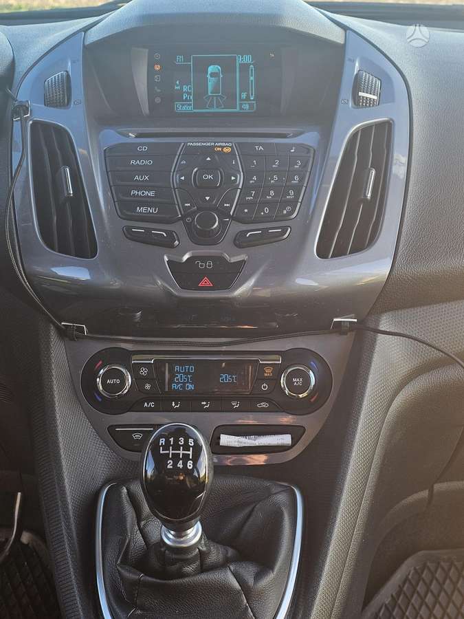 Ford Tourneo 2015 — photo 15