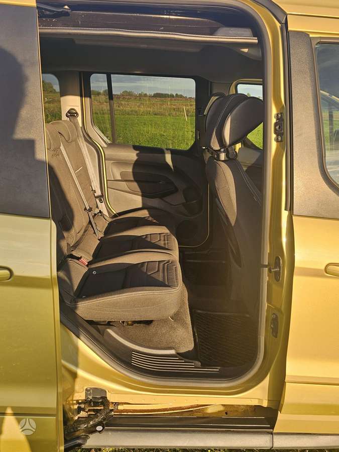 Ford Tourneo 2015 — photo 18