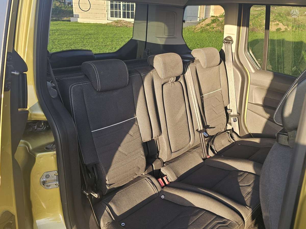 Ford Tourneo 2015 — photo 19