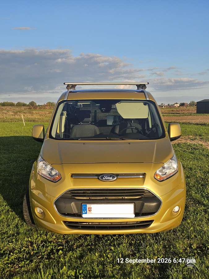 Ford Tourneo 2015 — rear view