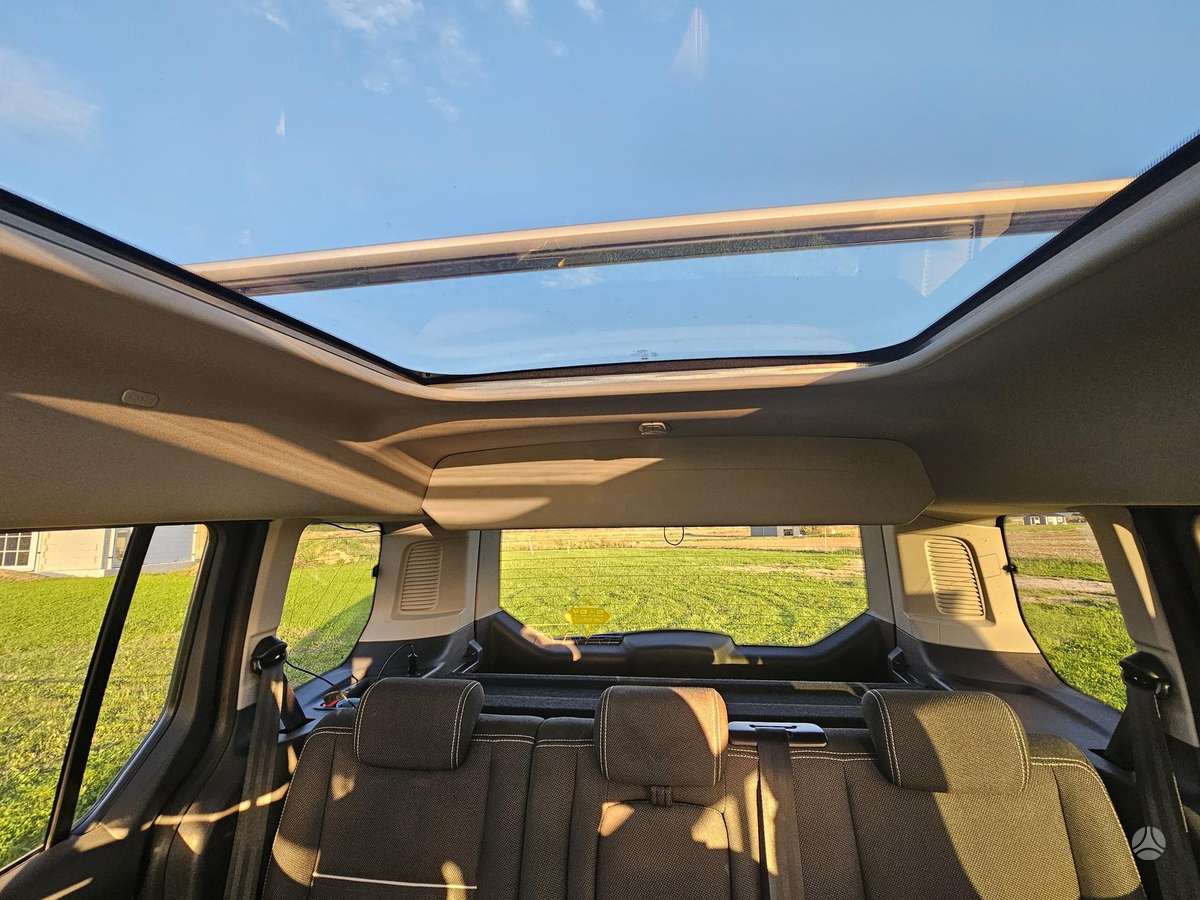 Ford Tourneo 2015 — photo 24