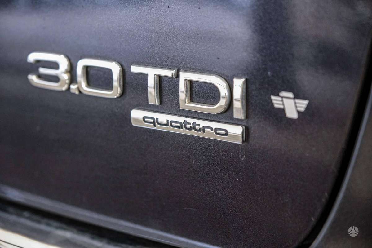 Audi A6 2010 — photo 13
